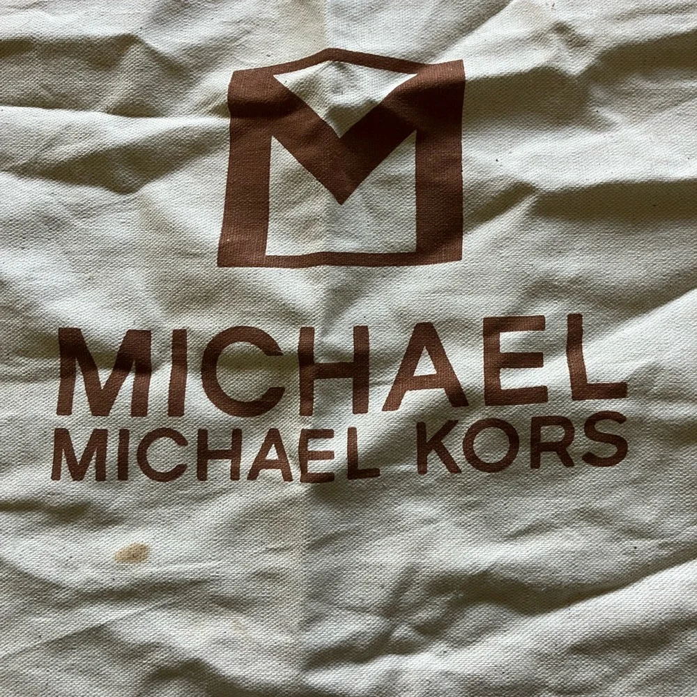 Michael Kors Classic Women’s Cream Dust Bag